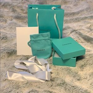 New Authentic Tiffany & Co Gift Bag Set
